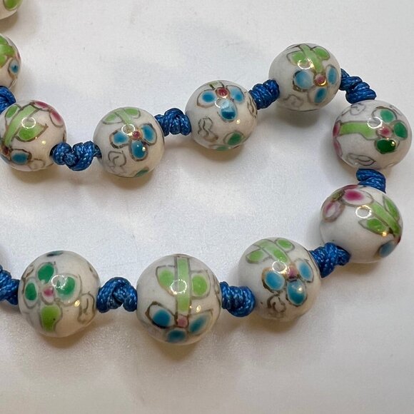 Chinese White Porcelain Painted Flower Bead Necklace - Picture 4 of 6
